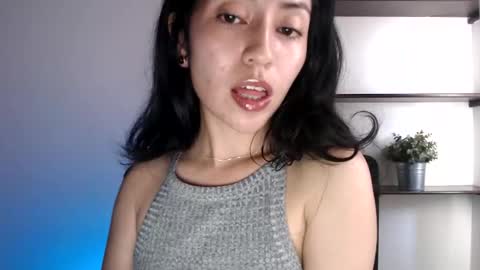oliviaaa__ online show from October 5, 9:45 pm