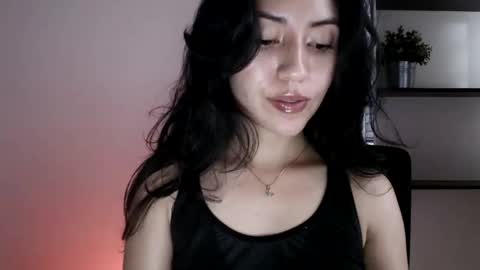 oliviaaa__ online show from October 12, 9:03 pm
