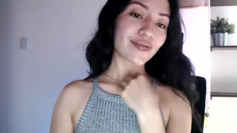 oliviaaa__ online show from October 17, 4:31 pm