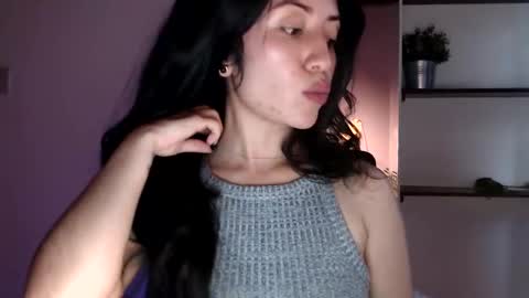 oliviaaa__ online show from November 17, 10:15 pm