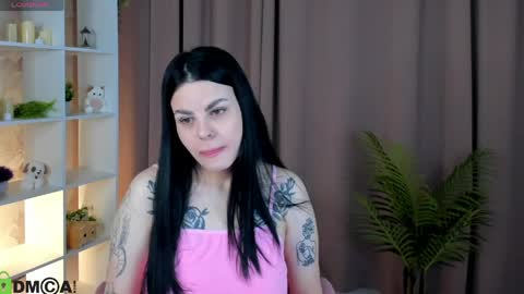 Snapshot of oliviabagheera chatting on April 9, 5:29 am Oliviabagheera online show from April 9, 5:29 am