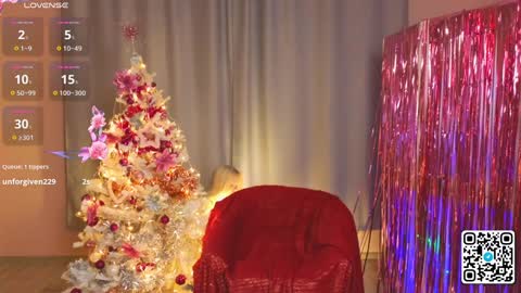 Olivia online show from December 14, 2:01 am