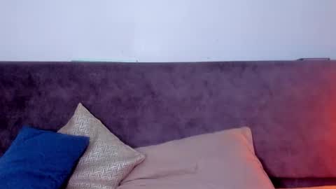 OLIVIA online show from April 21, 1:18 am