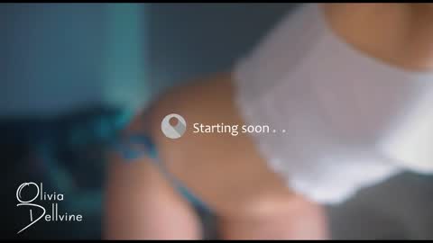 Snapshot of oliviadellvine chatting on April 26, 1:47 am Olivia online show from April 26, 1:47 am