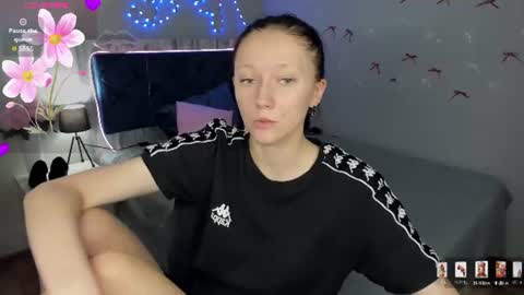 Snapshot of oliviagorgeous chatting on August 7, 10:28 am OliviaGorgeous online show from August 7, 10:28 am