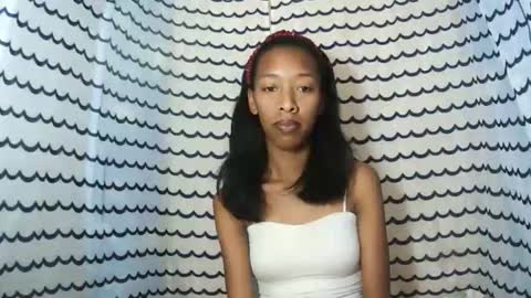 oliviah27 online show from November 22, 11:26 pm