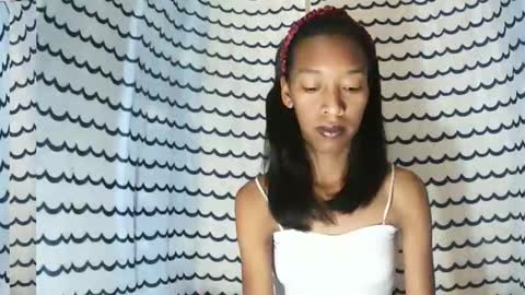 oliviah27 online show from November 23, 6:08 pm