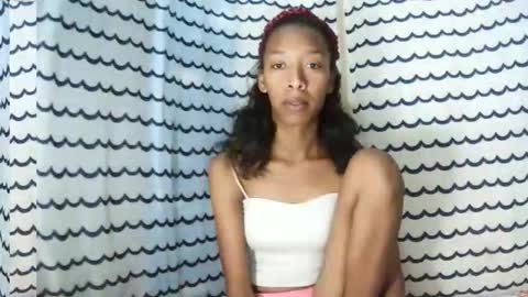 oliviah27 online show from November 28, 8:44 pm