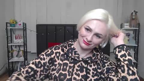 OliviaHorst online show from September 26, 6:06 am