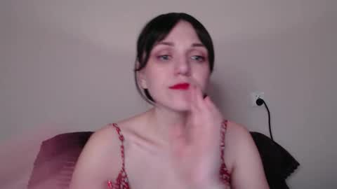 OliviaLife online show from October 24, 8:05 pm