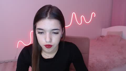 Olivia online show from December 8, 6:28 pm