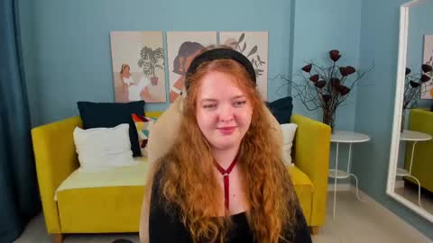 Snapshot of oliviamarris chatting on June 5, 10:48 pm olivia online show from June 5, 10:48 pm