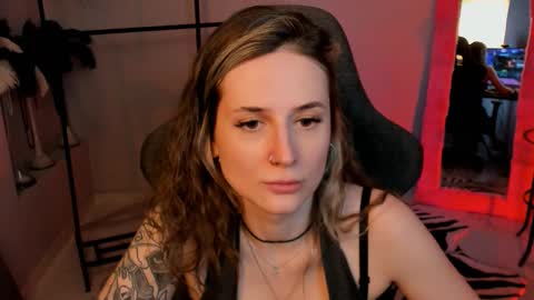 Liv online show from November 17, 9:59 am