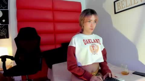 OliviaMonroe online show from January 8, 10:56 pm