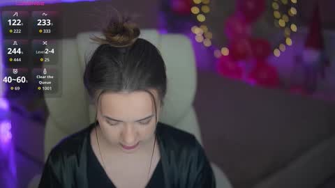 Olivia online show from February 17, 6:43 am