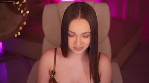 Olivia online show from April 18, 6:45 pm