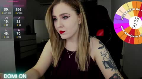 Snapshot of oliviamunk chatting on January 14, 3:43 am . online show from January 14, 3:43 am