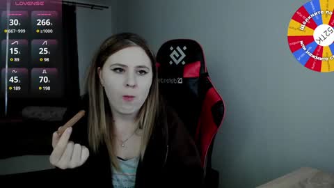 Snapshot of oliviamunk chatting on January 28, 8:04 am . online show from January 28, 8:04 am