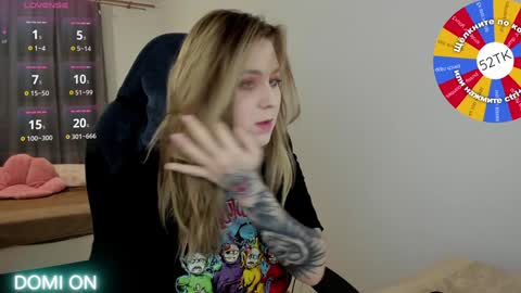 Snapshot of oliviamunk chatting on February 2, 4:37 am . online show from February 2, 4:37 am