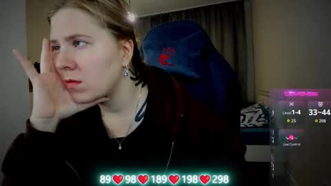 Snapshot of oliviamunk chatting on September 16, 4:13 am . online show from September 16, 4:13 am