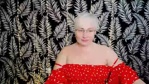 Kelly online show from April 24, 10:18 am