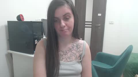 Snapshot of oliviasager chatting on February 2, 2:06 am Mistress Olivia online show from February 2, 2:06 am