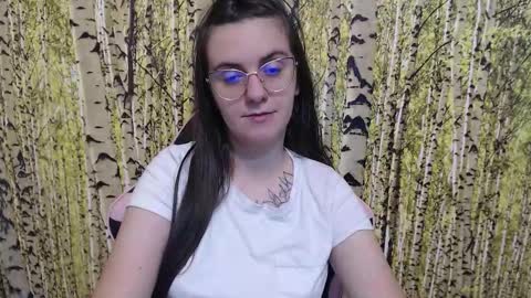 Snapshot of oliviasager chatting on October 19, 11:27 pm Mistress Olivia online show from October 19, 11:27 pm