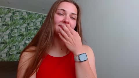 Snapshot of oliviashiny chatting on June 5, 6:52 am Olivia online show from June 5, 6:52 am