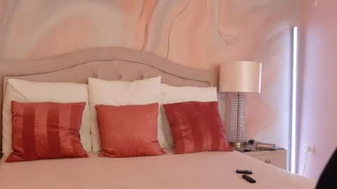 Snapshot of oliviasway chatting on July 2, 4:24 pm OliviaSway online show from July 2, 4:24 pm