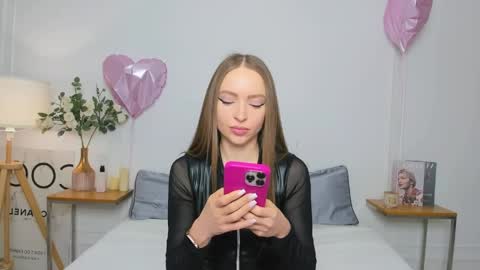 Olivia online show from April 16, 4:02 am