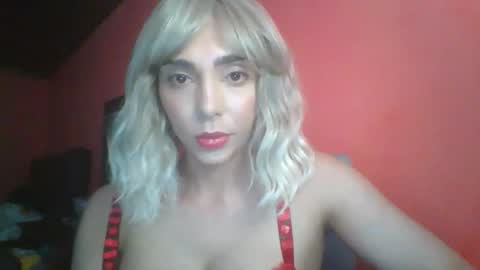 Snapshot of oliviazalabaria chatting on February 12, 3:23 am oliviazalabaria online show from February 12, 3:23 am