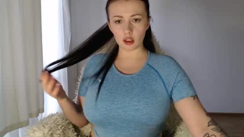 Snapshot of ollie_jamess chatting on January 30, 2:58 pm ollie_jamess online show from January 30, 2:58 pm