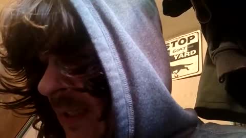 Snapshot of ollieoliver422 chatting on March 12, 10:38 pm ollieoliver422 online show from March 12, 10:38 pm