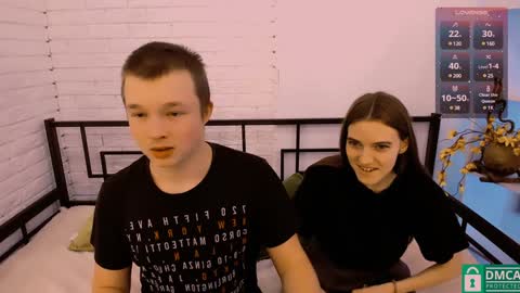 Olli and Stiw online show from December 4, 6:55 am