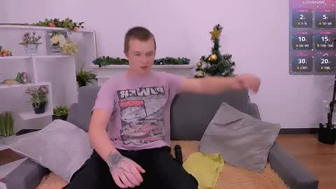 Olli and Stiw online show from December 9, 8:12 pm