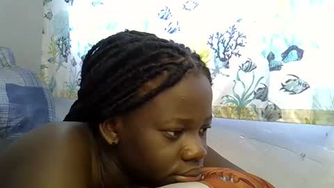 ollleina online show from February 20, 6:48 am