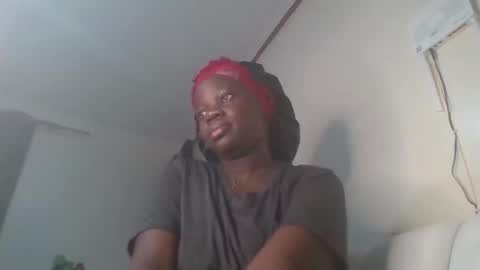 ollleina online show from March 21, 6:44 pm