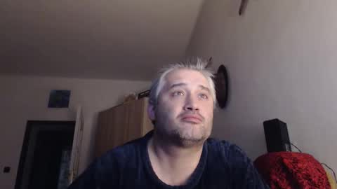 Snapshot of olomoucak1982 chatting on December 14, 6:01 pm Michal online show from December 14, 6:01 pm