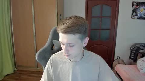 Oliver and Mira online show from September 10, 7:14 pm