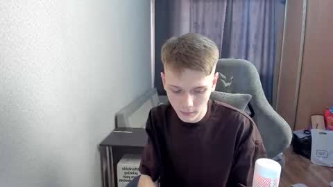 Oliver and Mira online show from March 14, 11:26 am