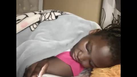 olwami4 online show from April 22, 2:03 am