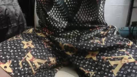 OlySantos online show from April 20, 10:07 am