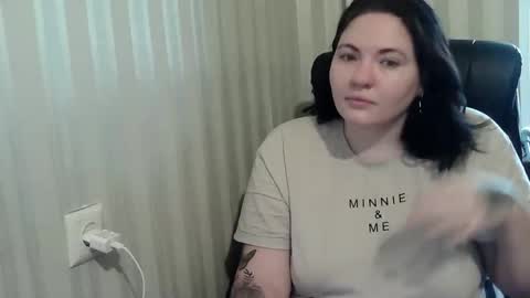 OlyaAndNetty online show from October 29, 7:32 am