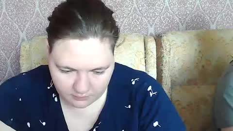 OlyaAndNetty online show from June 20, 7:44 am