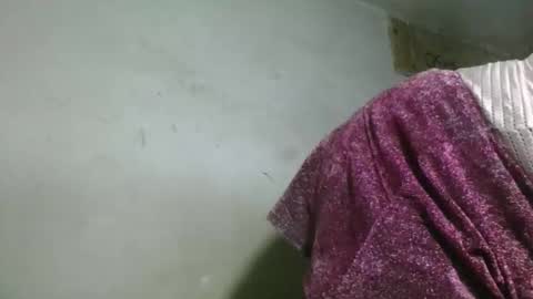 Snapshot of olyvienne90 chatting on December 2, 9:10 pm olyvienne90 online show from December 2, 9:10 pm