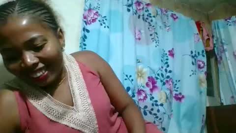 olyvienne90 online show from December 15, 5:39 pm