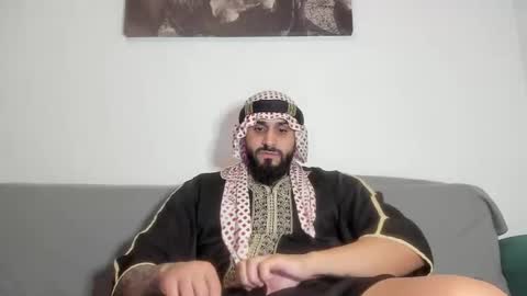 Omar online show from November 12, 8:08 pm