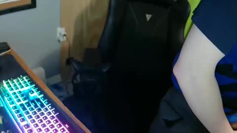 omega_afterdark online show from November 18, 10:47 pm