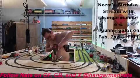 Snapshot of omfgy chatting on January 17, 3:12 am Norm online show from January 17, 3:12 am