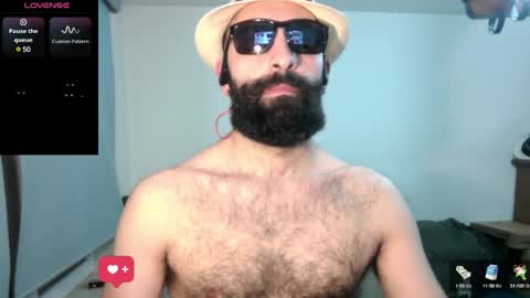 ona nisme online show from February 17, 6:37 pm